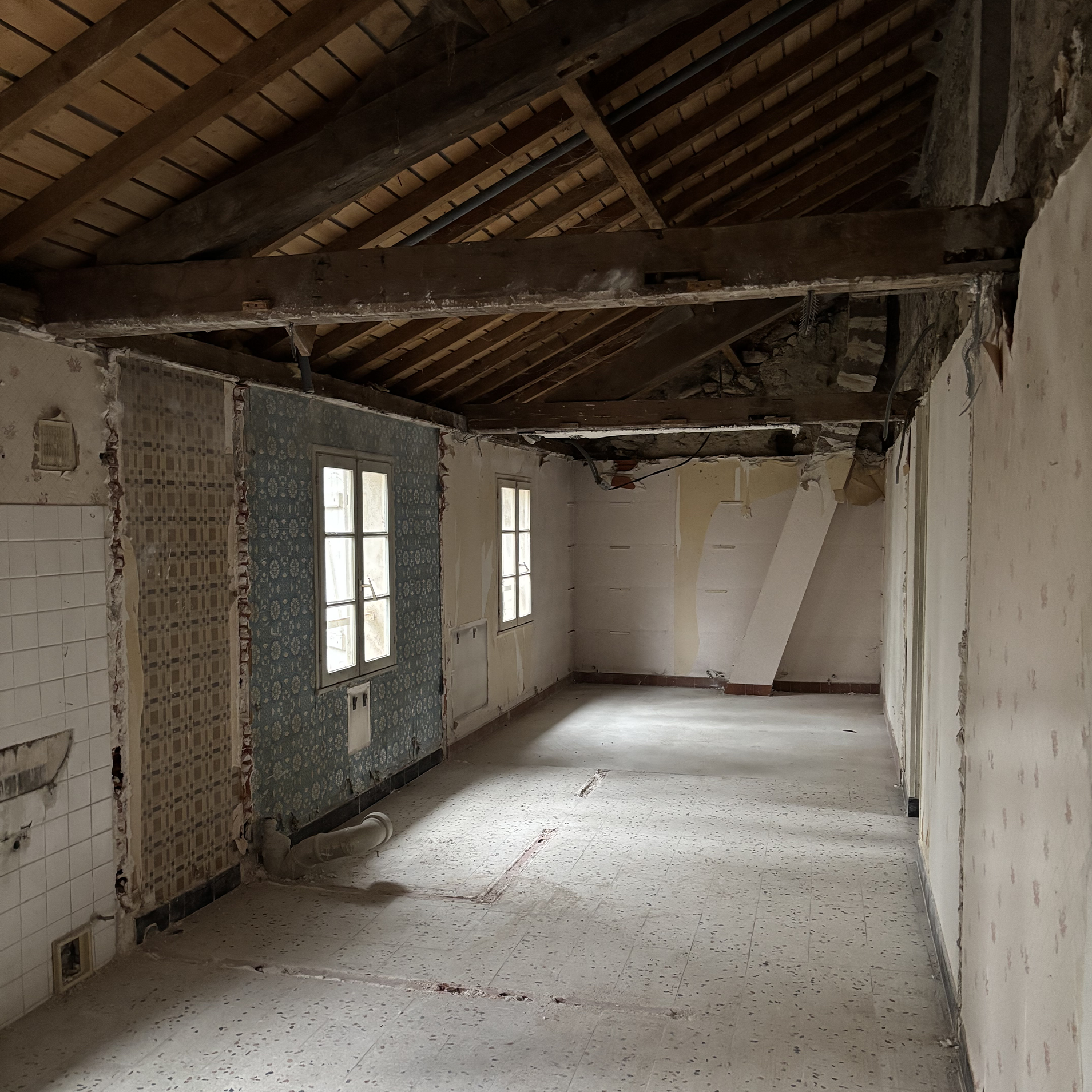 Rénovation complète d'une maison forestière à Chamant